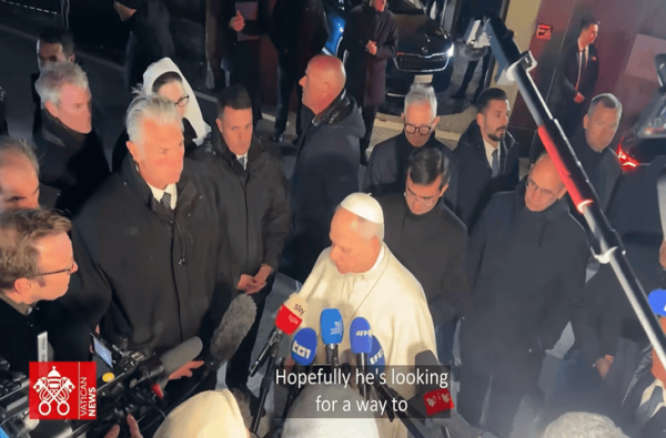 Đức Lêô XIV Kêu Gọi Ông Trump Và Các Nhà Lãnh Đạo Thế Giới: Hãy Tìm Giải Pháp Chấm Dứt Chiến Tranh